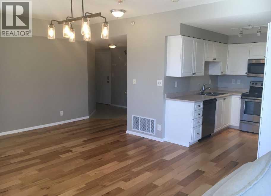 Apartment for Sale in 703, 683 10 Street SW|Calgary, Alberta T2P5G3 5