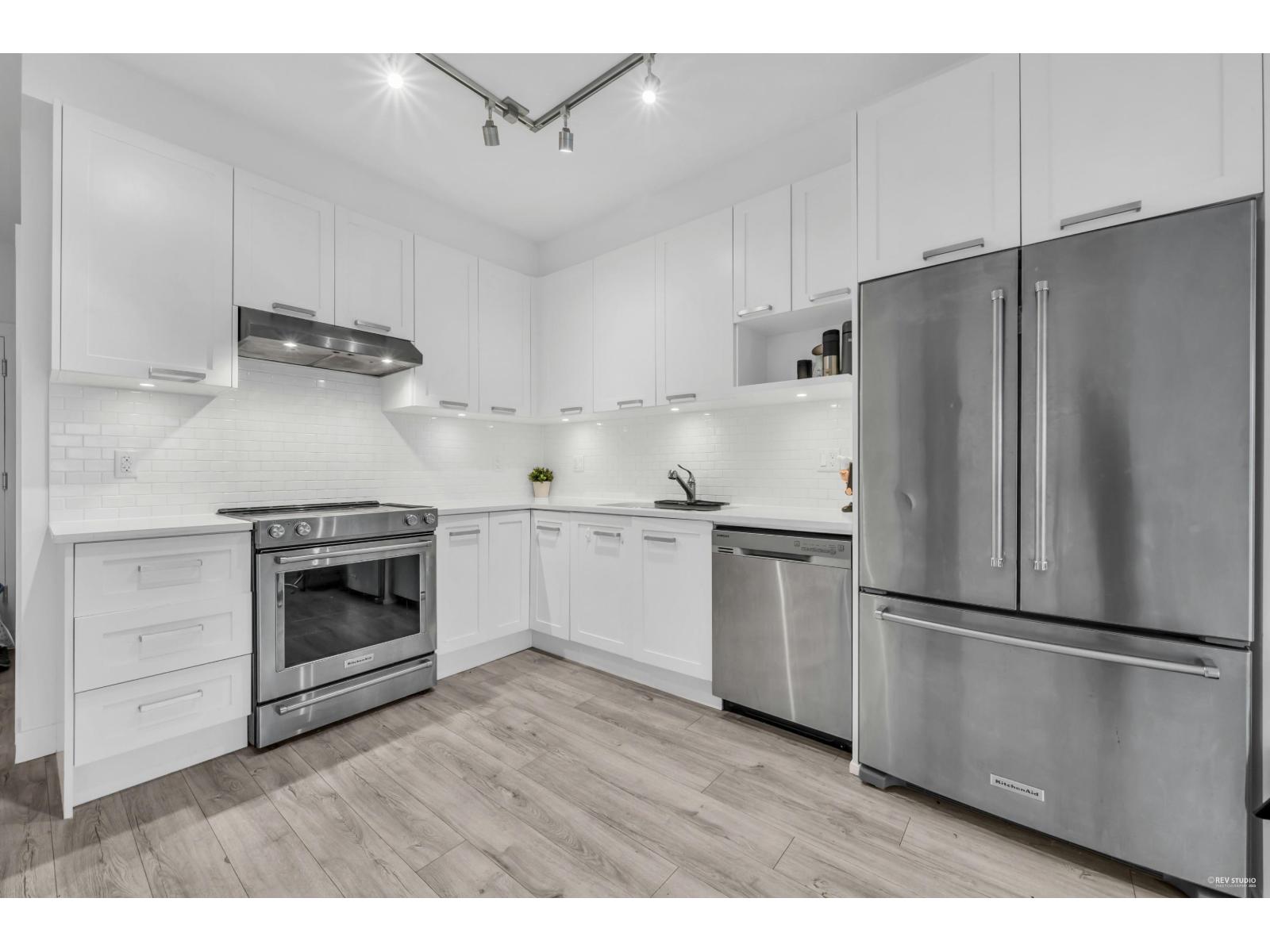 For sale: 316 5638 201A STREET, Langley, British Columbia V3A0L8