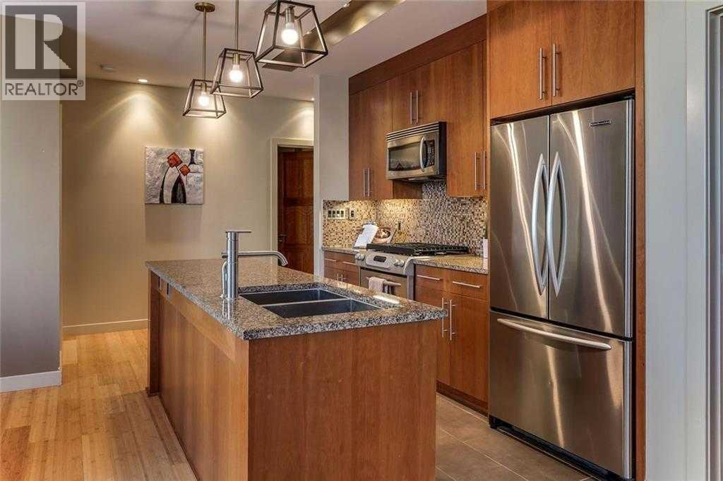 Apartment for Sale in 204, 701 3 Avenue SW|Calgary, Alberta T2P5R3 3