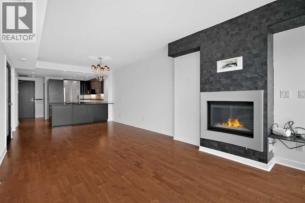 Apartment for Sale in 1602, 888 4 Avenue SW|Calgary, Alberta T2P0V2 3