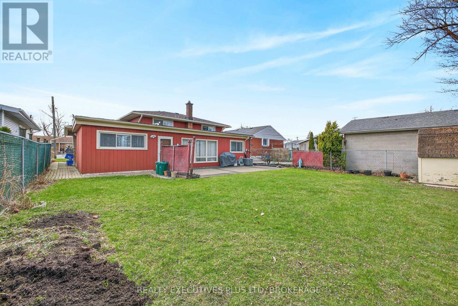 For sale: 6465 WENDY DRIVE, Niagara Falls (Oldfield), Ontario L2G3H7 ...