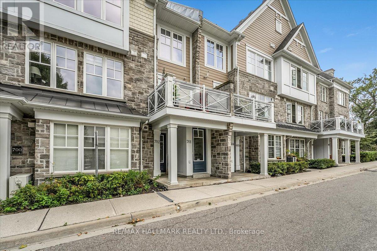 Row / Townhouse for Sale in 701 - 1011 DETA ROAD|Mississauga (Lakeview), Ontario L5E0A2 4