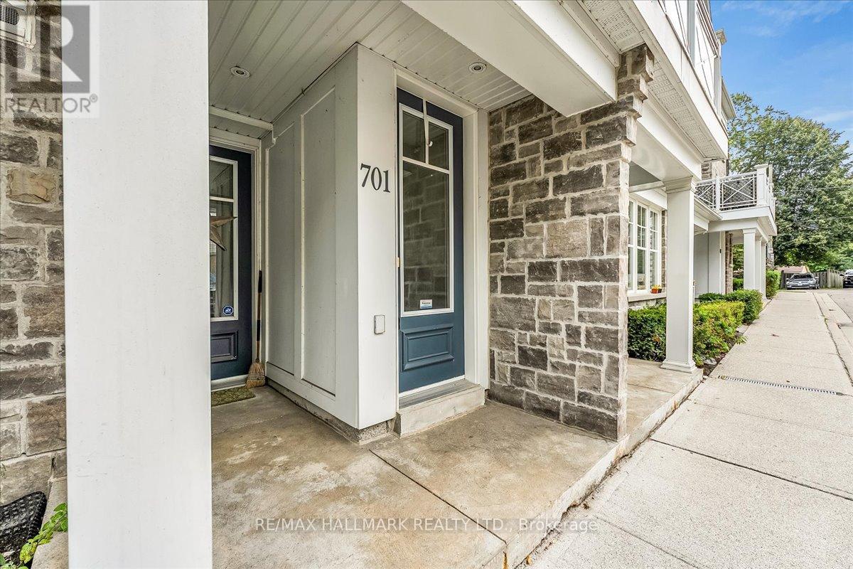 Row / Townhouse for Sale in 701 - 1011 DETA ROAD|Mississauga (Lakeview), Ontario L5E0A2 5