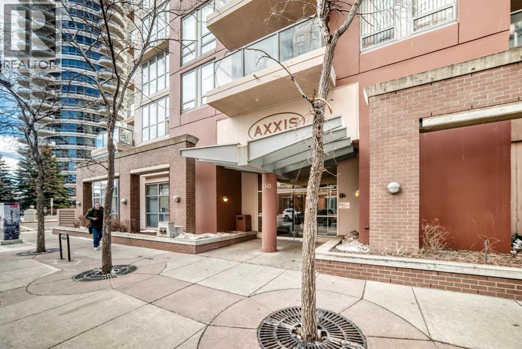 Apartment for Sale in 202, 650 10 Street SW|Calgary, Alberta T3L0E2 2