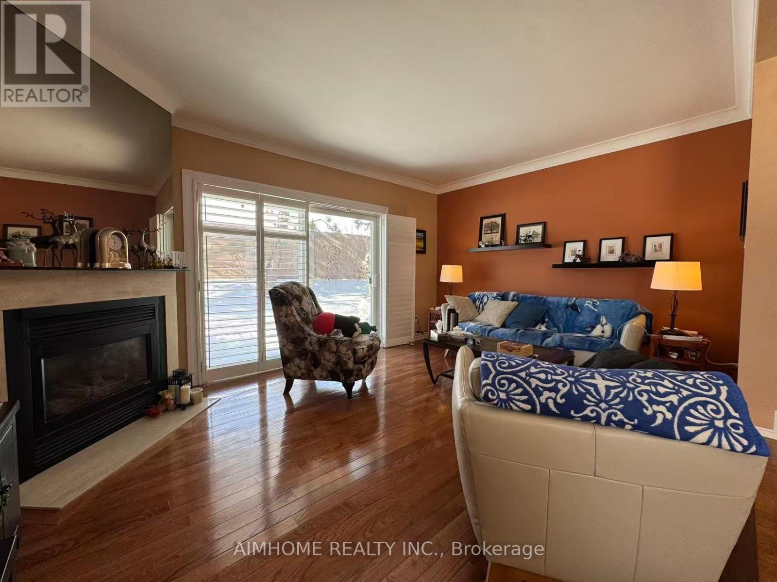 Row / Townhouse for Sale in 60 - 2205 SOUTH MILLWAY|Mississauga (Erin Mills), Ontario L5L3T2 3