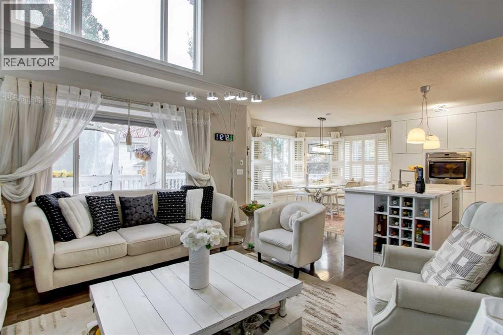 House for Sale in 1121 Sierra Morena Court SW|Calgary, Alberta T3H3N1 5