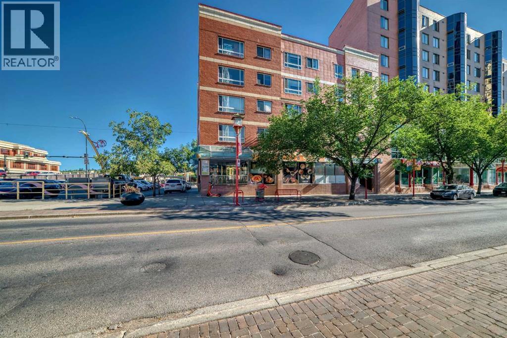 Apartment for Sale in 512, 110 2 Avenue SE|Calgary, Alberta T2G0B3 2