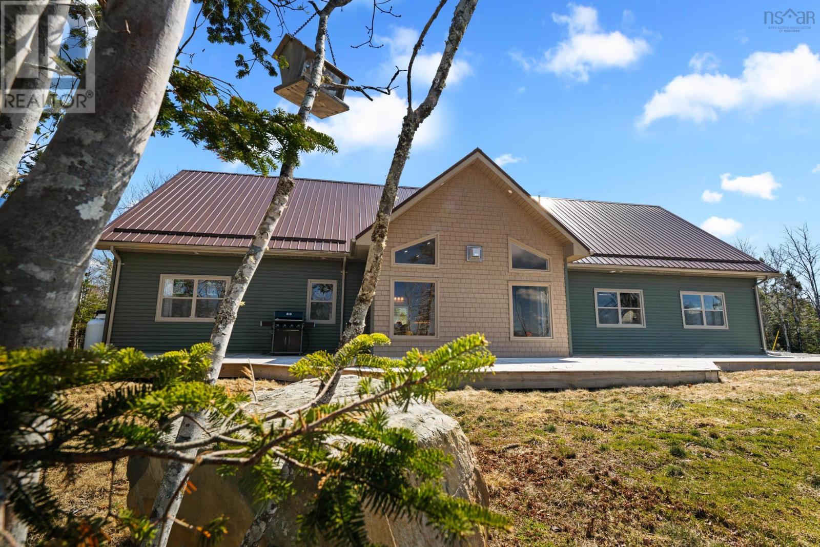 12844 Highway 7 Ship Harbour Highway E