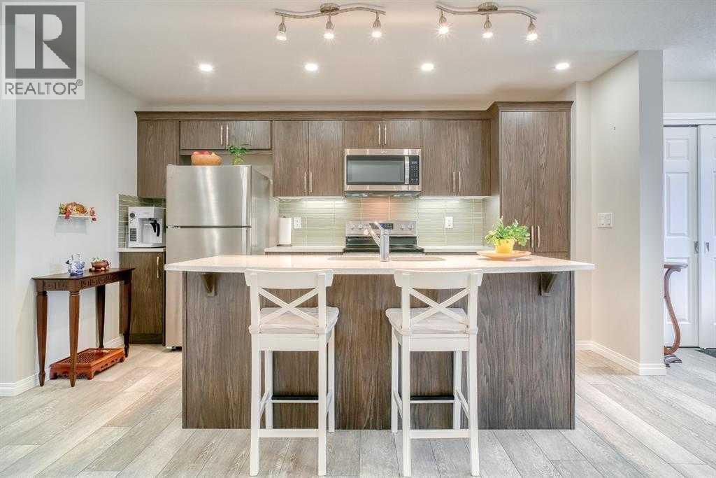 Row / Townhouse for Sale in 97 Yorkville Boulevard SW|Calgary, Alberta T2X4J9 5