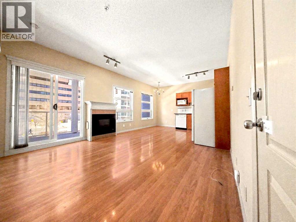 Apartment for Sale in 209, 333 Riverfront Avenue SE|Calgary, Alberta T2G5R1 3