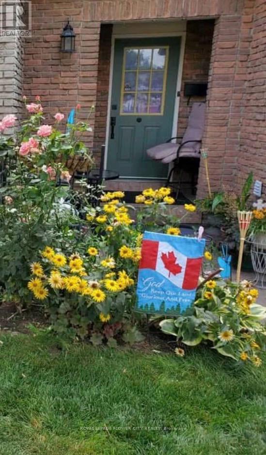 Row / Townhouse for Sale in 9 - 3350 HORNBEAM CRESCENT|Mississauga (Erin Mills), Ontario L5L3Z7 3