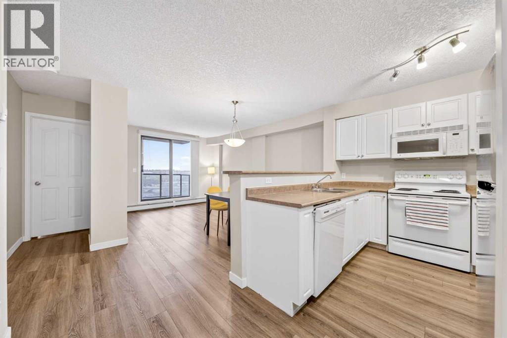 Apartment for Sale in 1106, 1111 6 Avenue SW|Calgary, Alberta t2p5m5 2