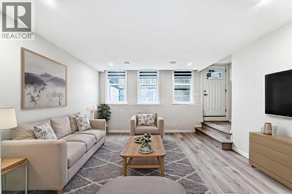 Row / Townhouse for Sale in 152 Cranbrook Square SE|Calgary, Alberta T3M3E3 4