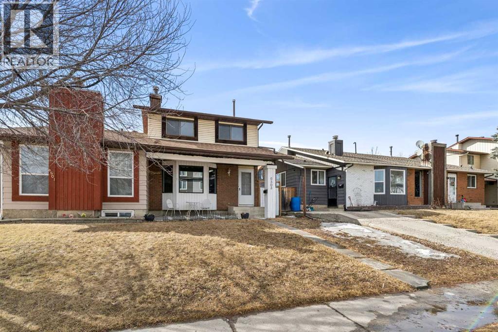 Duplex for Sale in 6503 Rundlehorn Drive NE|Calgary, Alberta T1Y3T6 4