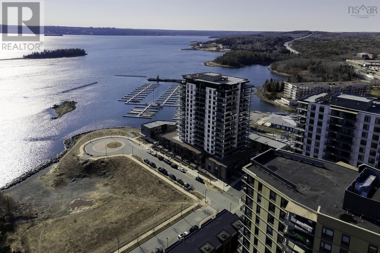 1103 72 Seapoint Road