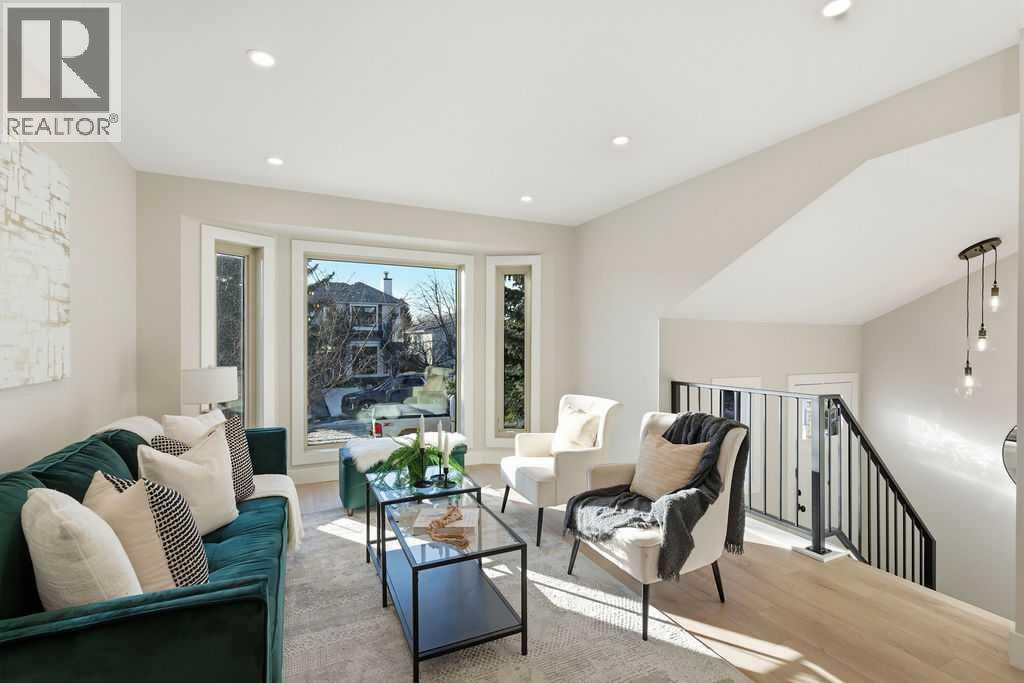 House for Sale in 129 Coventry Place NE|Calgary, Alberta T3K4A6