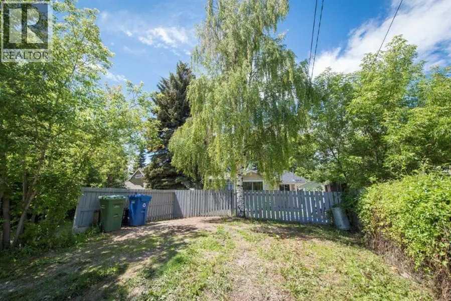 House for Sale in 6622 18A Street SE|Calgary, Alberta T2C0N5 3