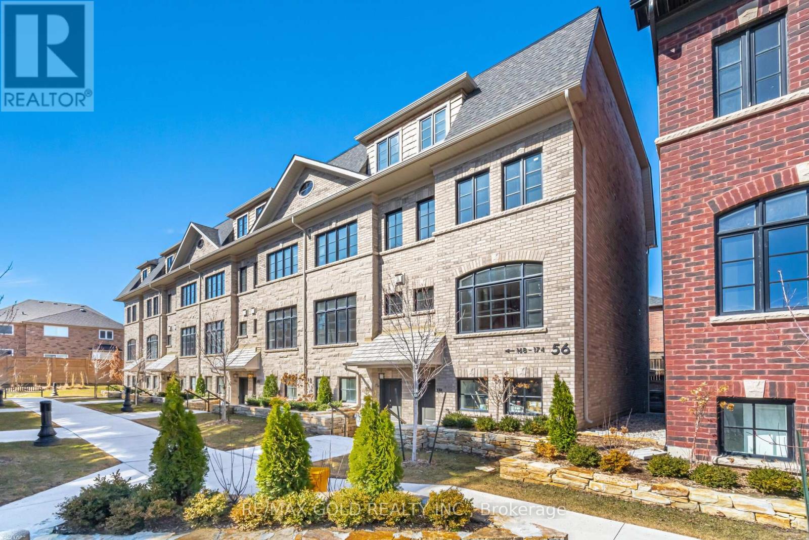 Row / Townhouse for Sale in 172 - 56 LUNAR CRESCENT|Mississauga (Streetsville), Ontario L5M2R4