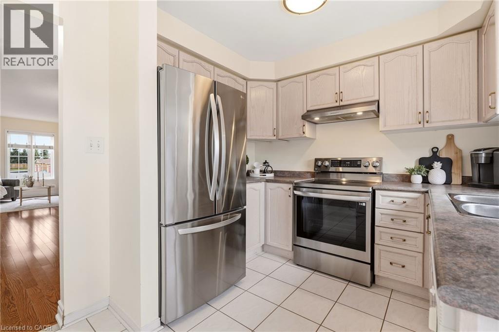 Row / Townhouse for Sale in 408 FAIRGATE Way|Oakville, Ontario L6H6Y1 5