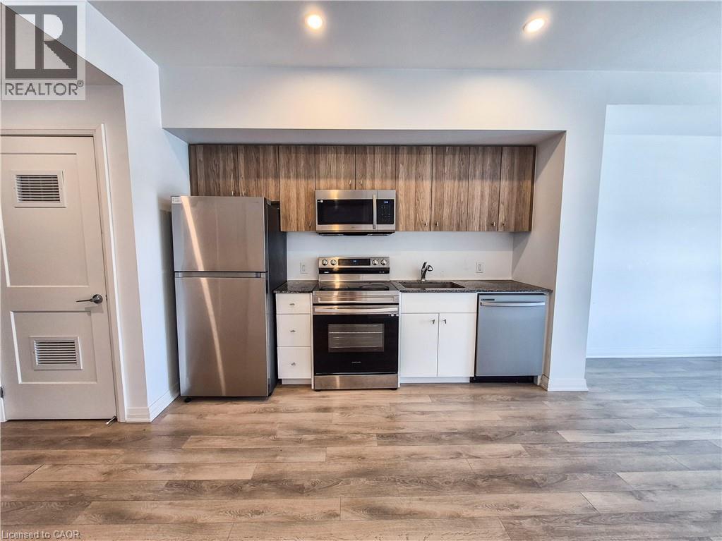 101 GOLDEN EAGLE Road Unit# 511, Waterloo, Ontario N2V1C3
