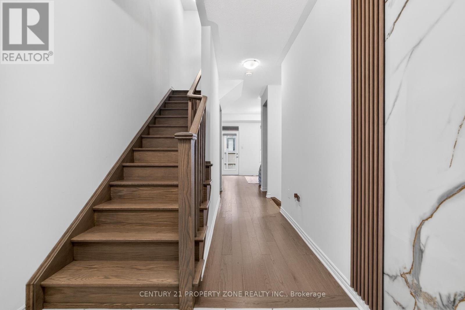 Row / Townhouse for Sale in 5186 VIOLA DESMOND DRIVE|Mississauga (Churchill Meadows), Ontario L5M2S7 4