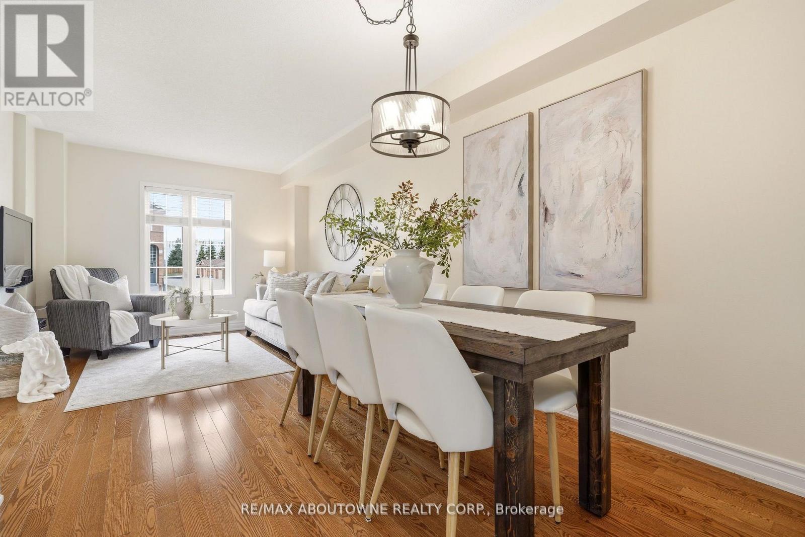 Row / Townhouse for Sale in 408 FAIRGATE WAY|Oakville (WC Wedgewood Creek), Ontario L6H6Y1 4