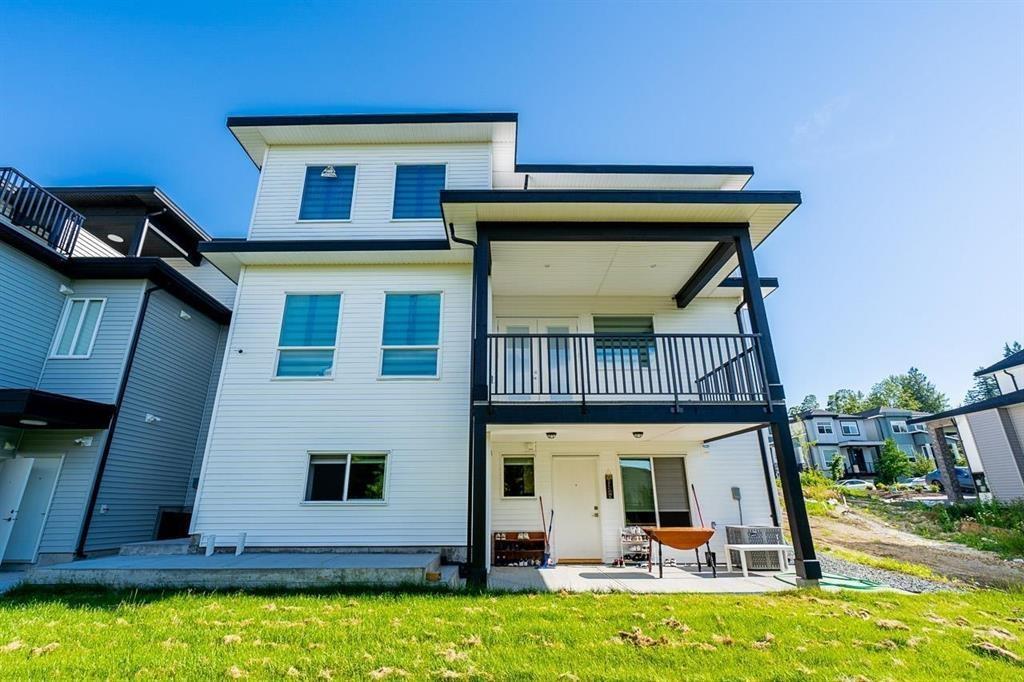 For sale: 13955 60 A AVENUE, Surrey, British Columbia V3X1E1