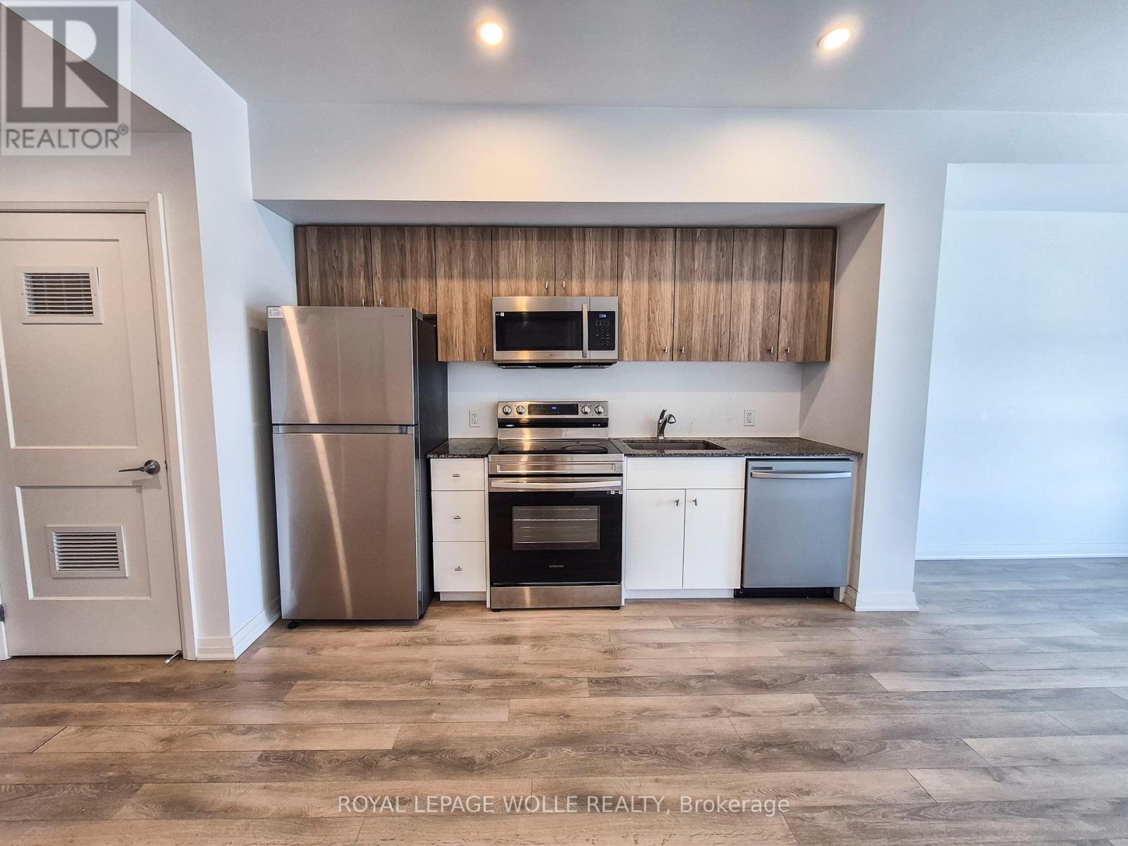 511 - 101 GOLDEN EAGLE ROAD, Waterloo, Ontario N2V1C3