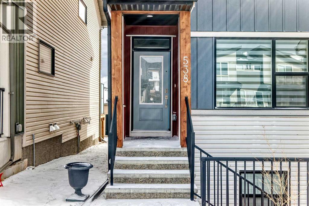 Row / Townhouse for Sale in 538 Sage Hill Road NW|Calgary, Alberta T3R1Y2 2