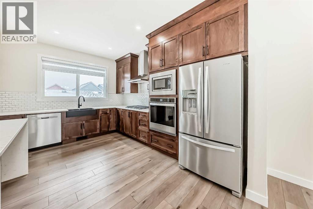 Row / Townhouse for Sale in 538 Sage Hill Road NW|Calgary, Alberta T3R1Y2 4
