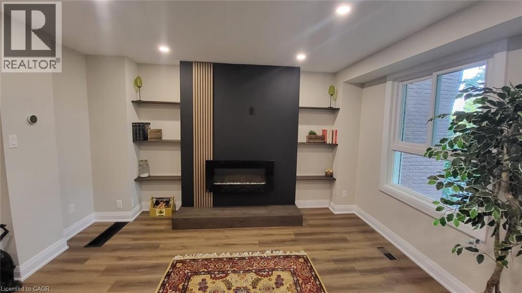 Row / Townhouse for Sale in 830 WESTLOCK Road Unit# 38A|Mississauga, Ontario L5C1K6 5