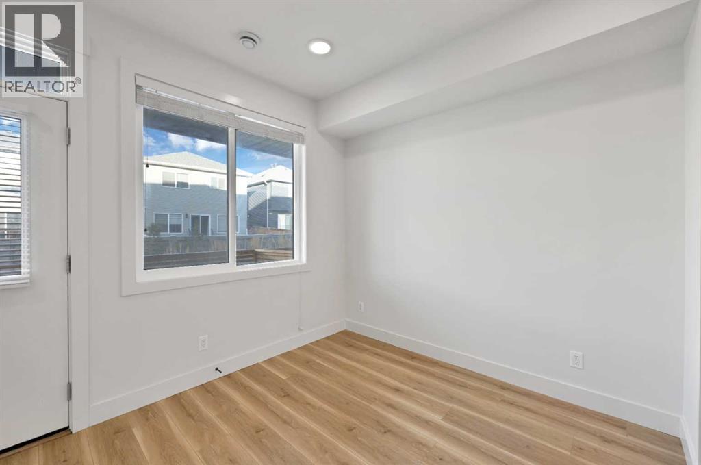 Row / Townhouse for Sale in 112, 10060 46 Street NE|Calgary, Alberta T3J2H8 3