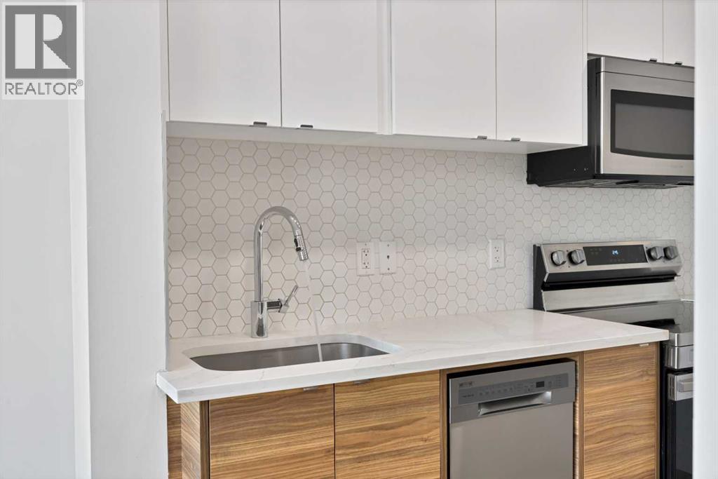 Row / Townhouse for Sale in 112, 10060 46 Street NE|Calgary, Alberta T3J2H8 4