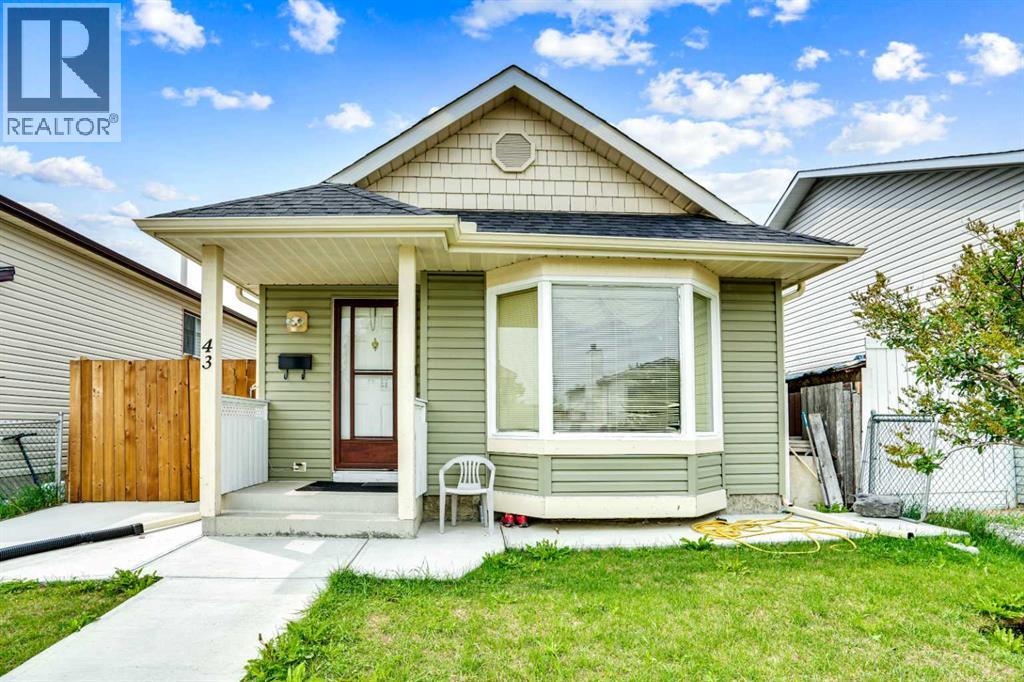 House for Sale in 43 Falshire Close NE|Calgary, Alberta T3J3A2