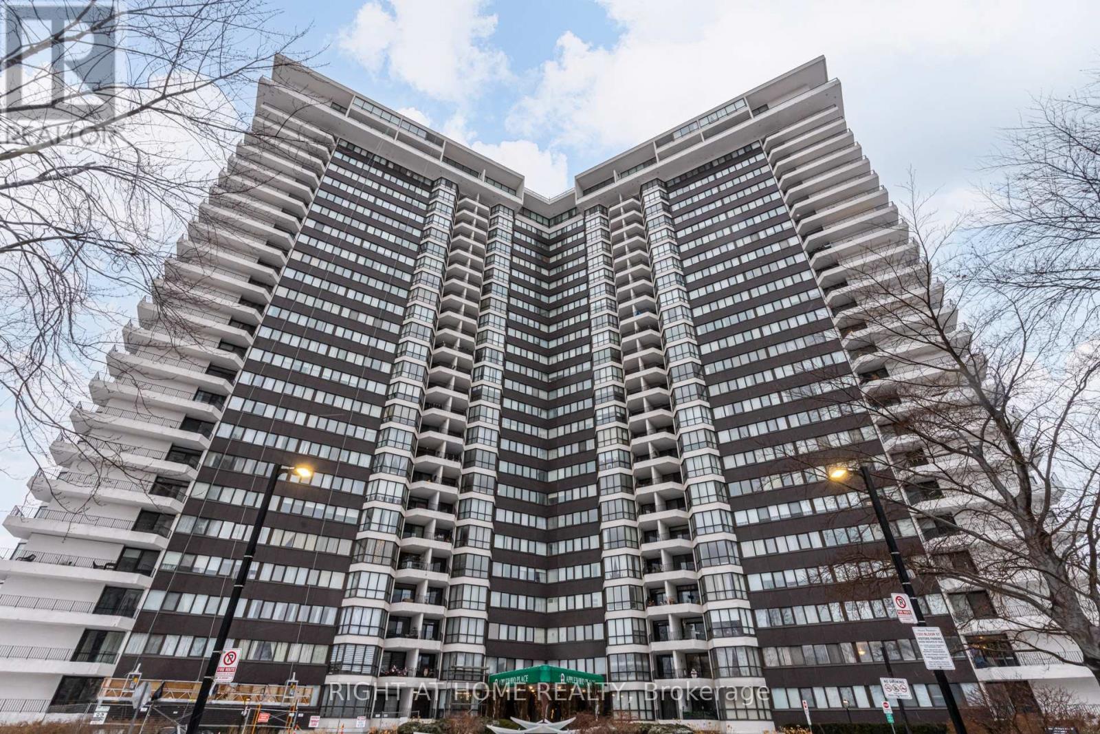 606 - 1333 BLOOR STREET