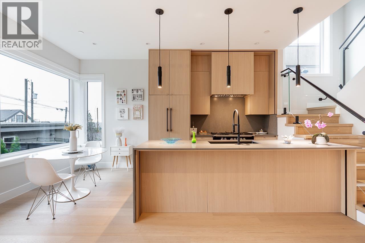 2 3674 OXFORD STREET