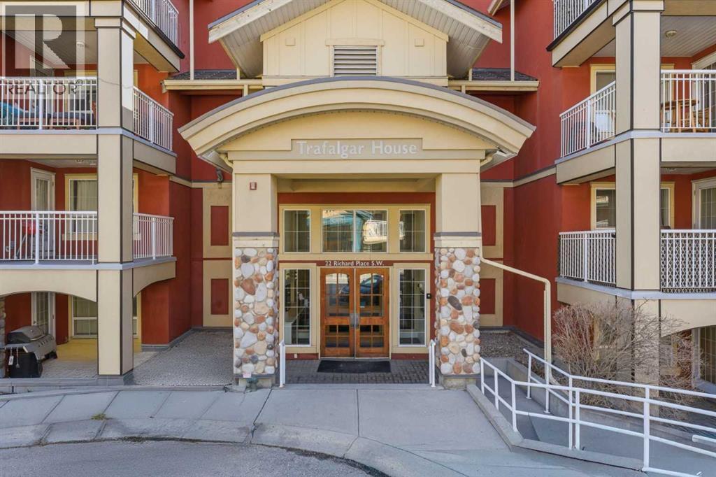 Apartment for Sale in 430, 22 Richard Place SW|Calgary, Alberta T3E7N6 2