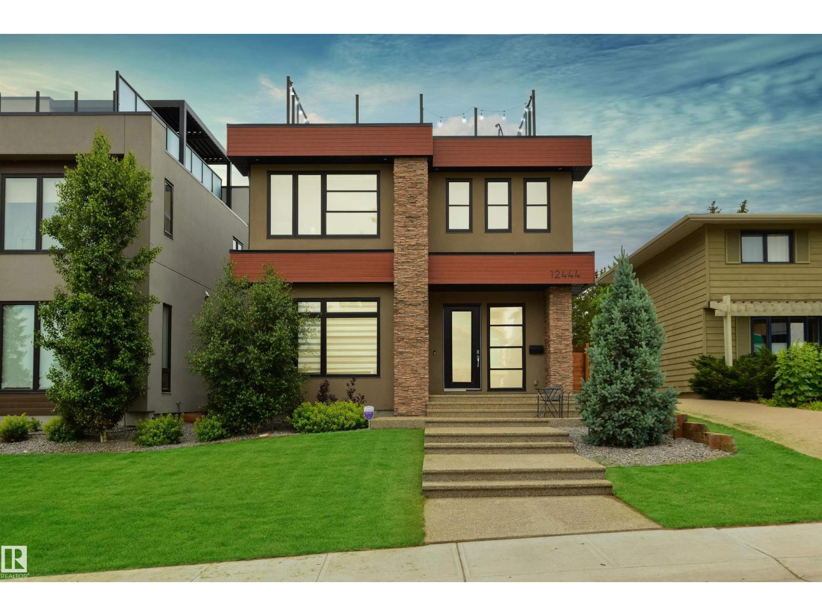 12444 LANSDOWNE DR NW