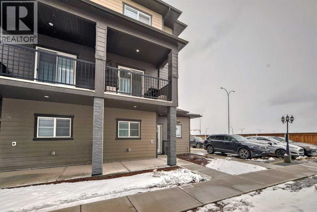 Row / Townhouse for Sale in 516, 95 Skyview Close NE|Calgary, Alberta T3N1X2 3