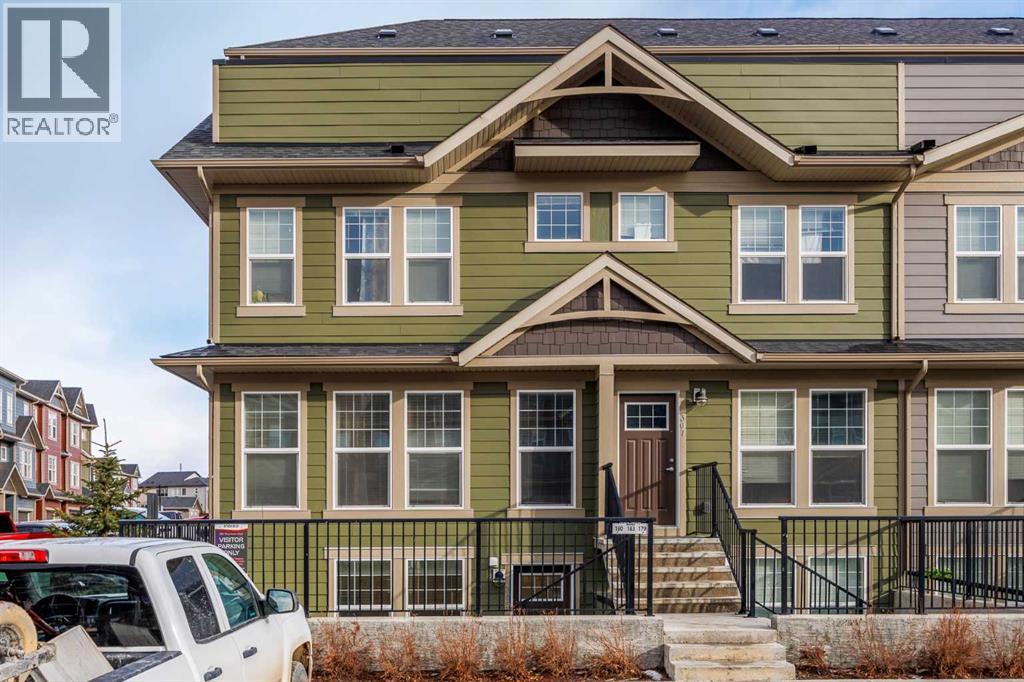 305 Cranbrook Square SE