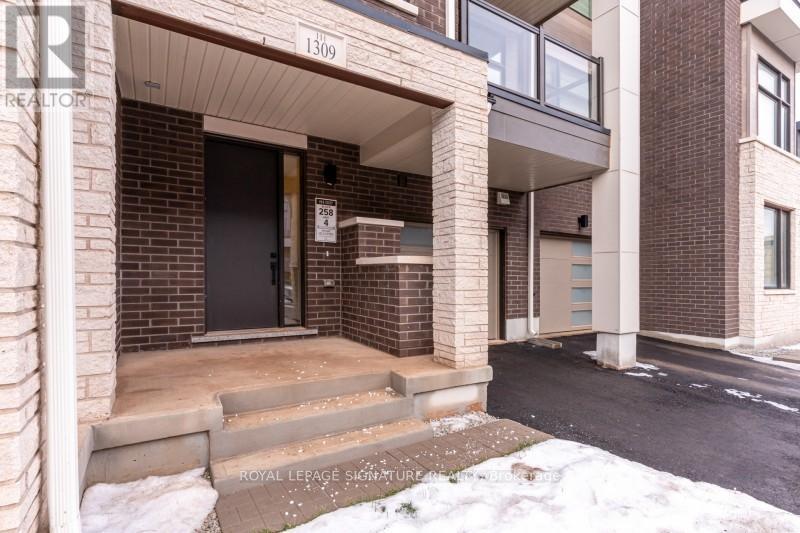 Row / Townhouse for Sale in 1309 ANTHONIA TRAIL|Oakville (JM Joshua Meadows), Ontario L6H7Z1 4