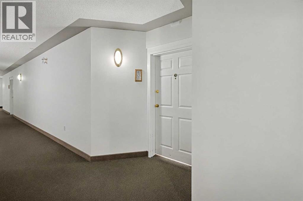 Apartment for Sale in 408, 777 3 Avenue SW|Calgary, Alberta T2P0G8 5