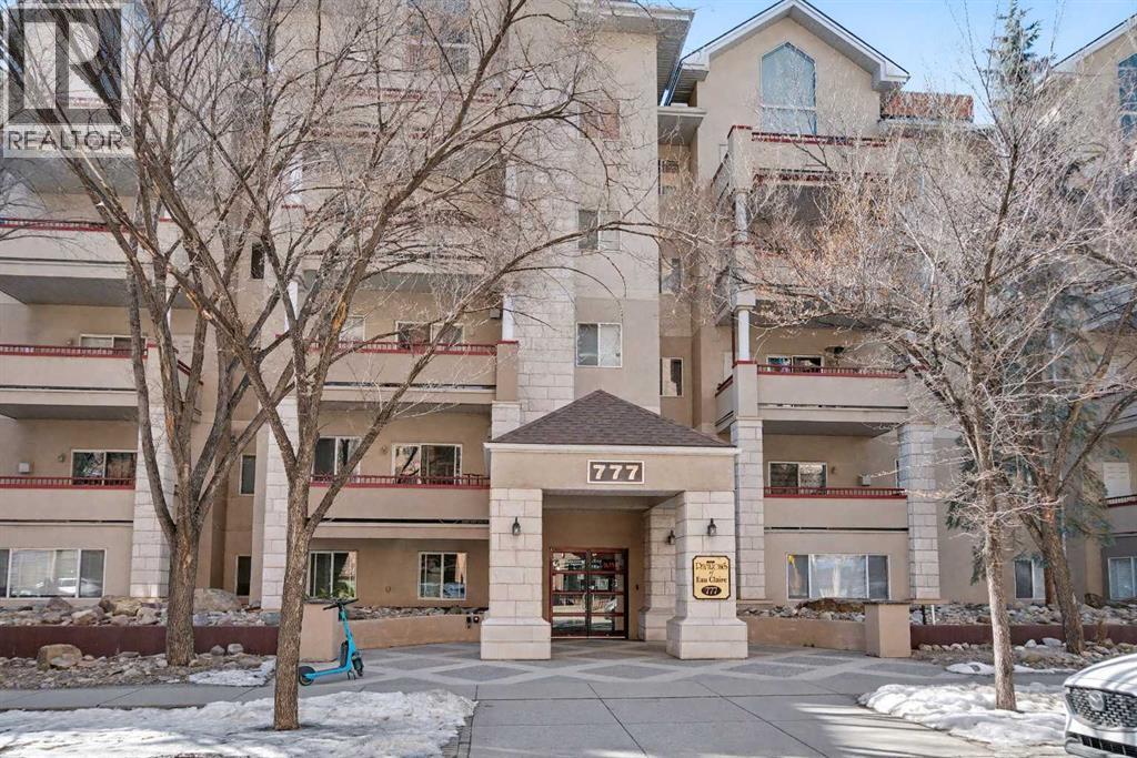 Apartment for Sale in 408, 777 3 Avenue SW|Calgary, Alberta T2P0G8 2