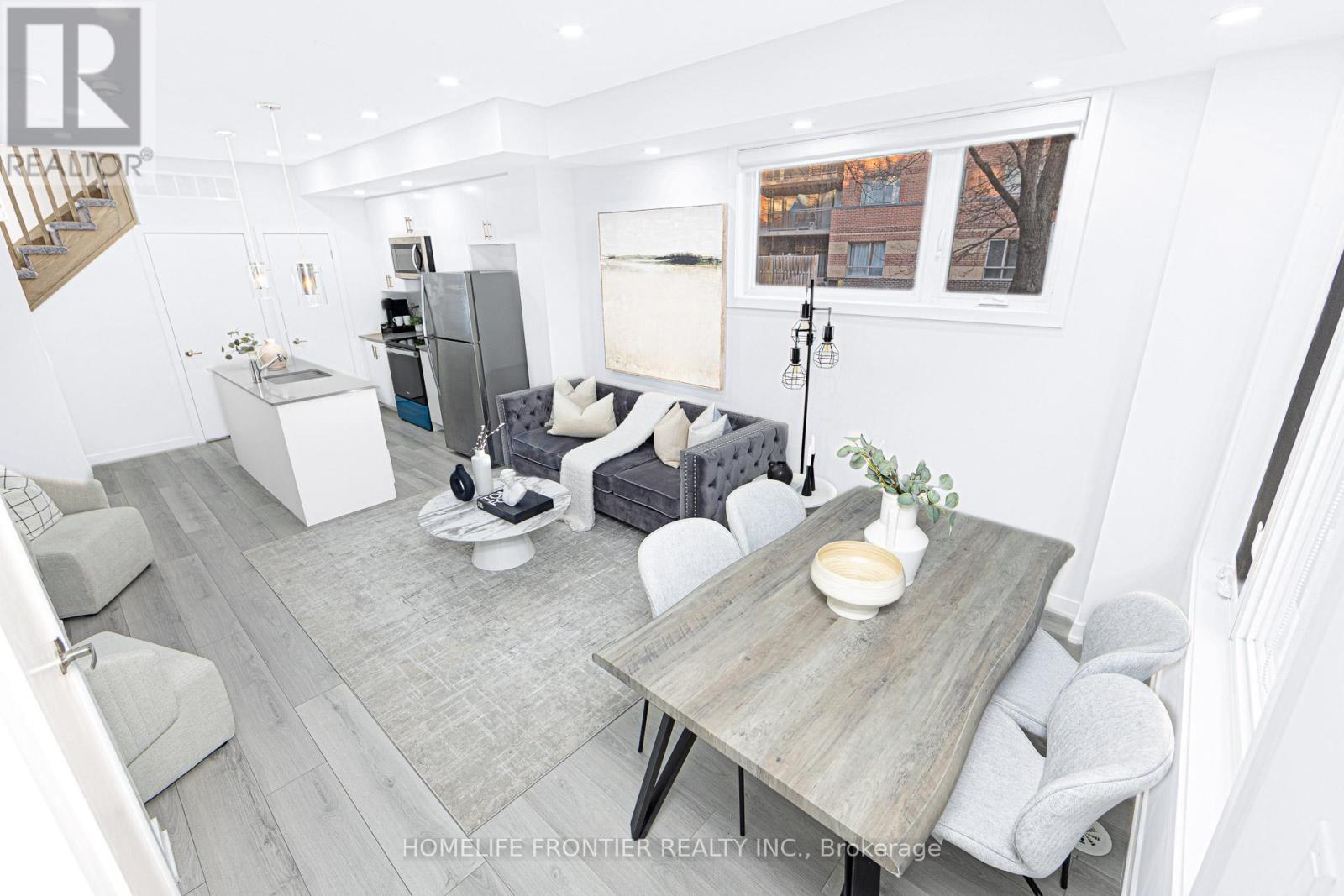 Row / Townhouse for Sale in 13 - 3562 COLONIAL DRIVE|Mississauga (Erin Mills), Ontario L5L5R9 3