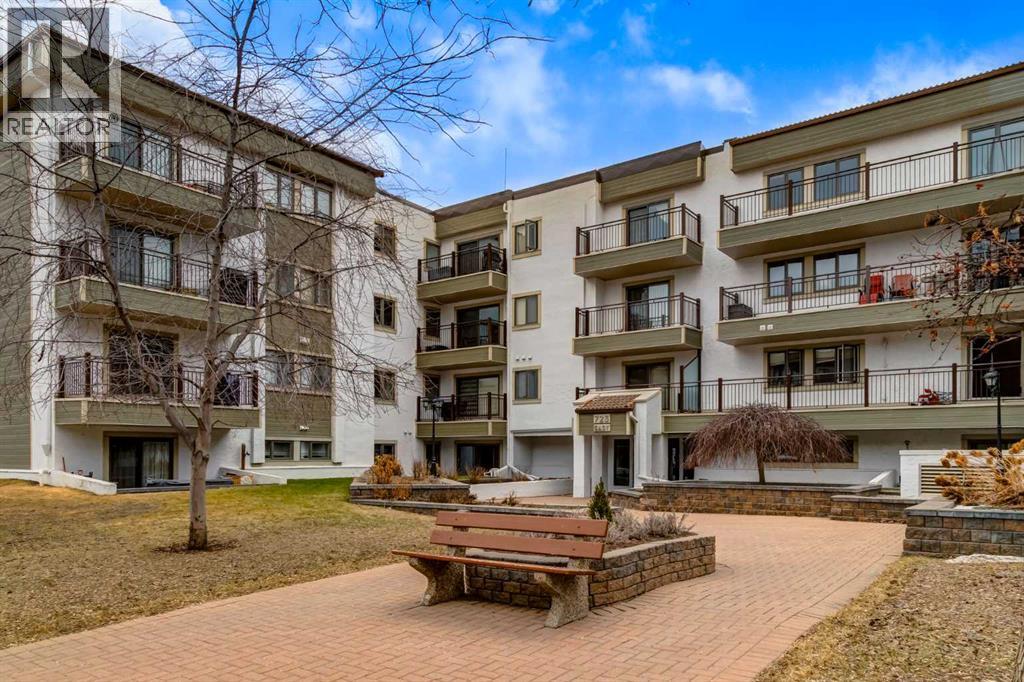 Apartment for Sale in 310, 723 57 Avenue SW|Calgary, Alberta T2V4Z3 2