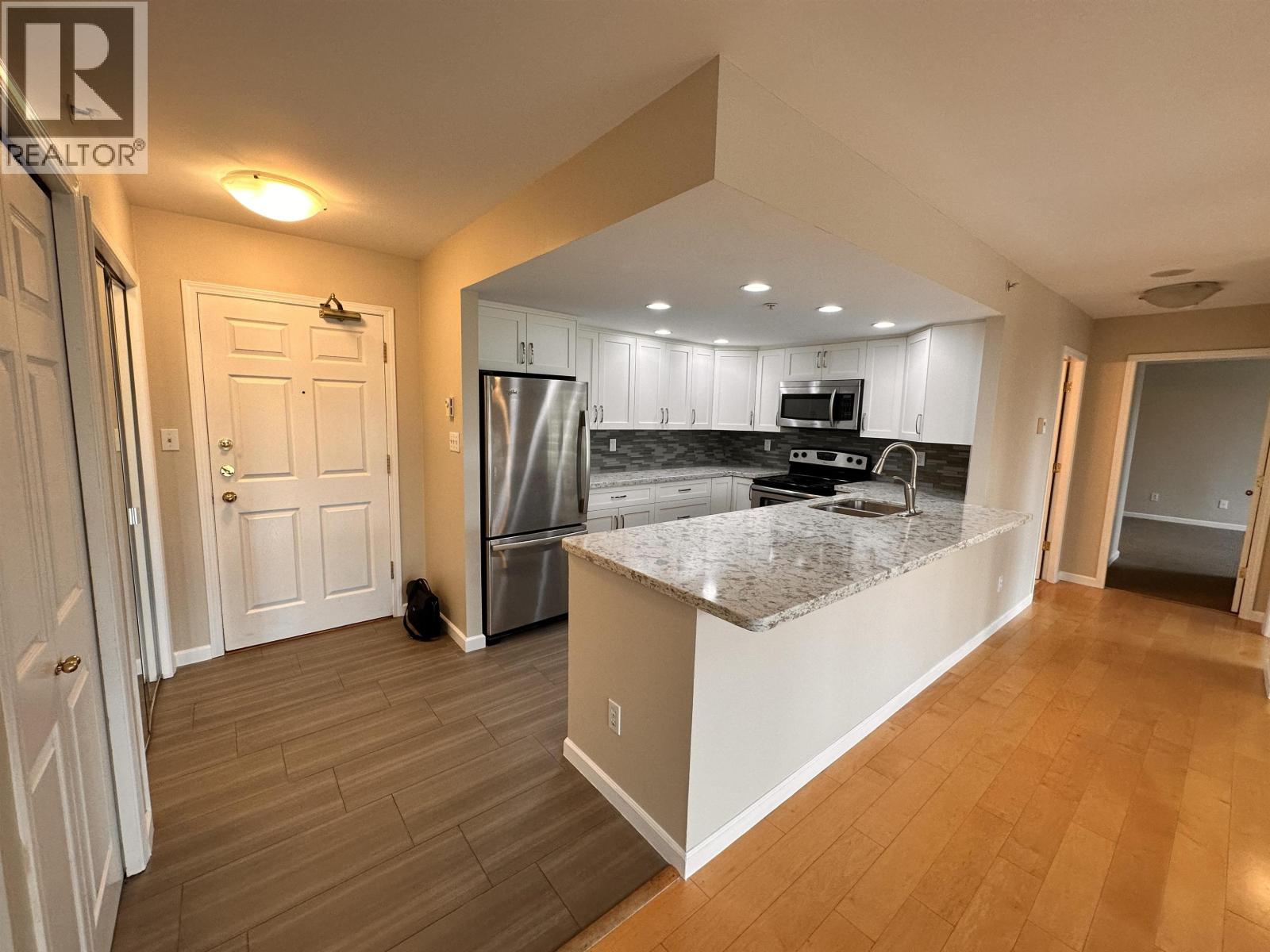 1103 200 NEWPORT DRIVE