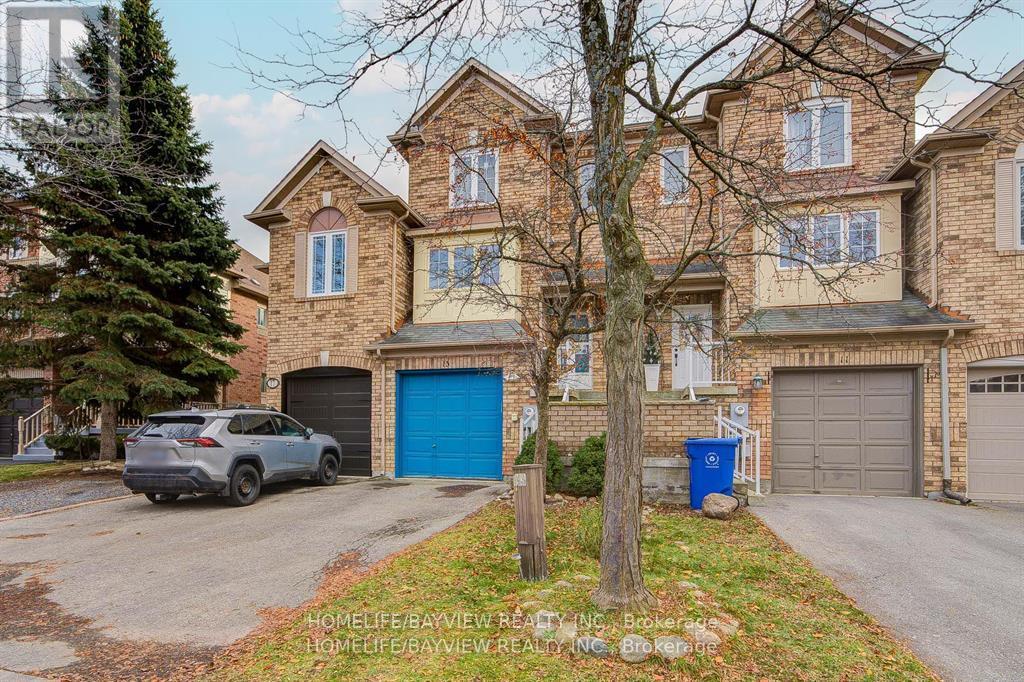 15 BOWLER STREET, Aurora (Bayview Wellington), Ontario L4G7J2