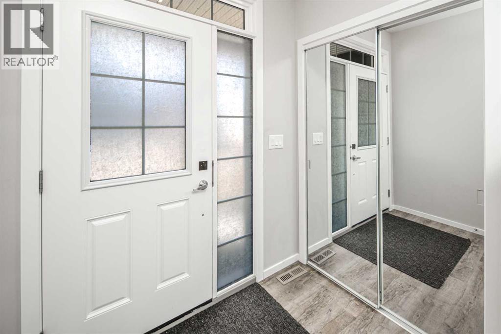 House for Sale in 94 Yorkstone Heath SW|Calgary, Alberta T2X4S3 5