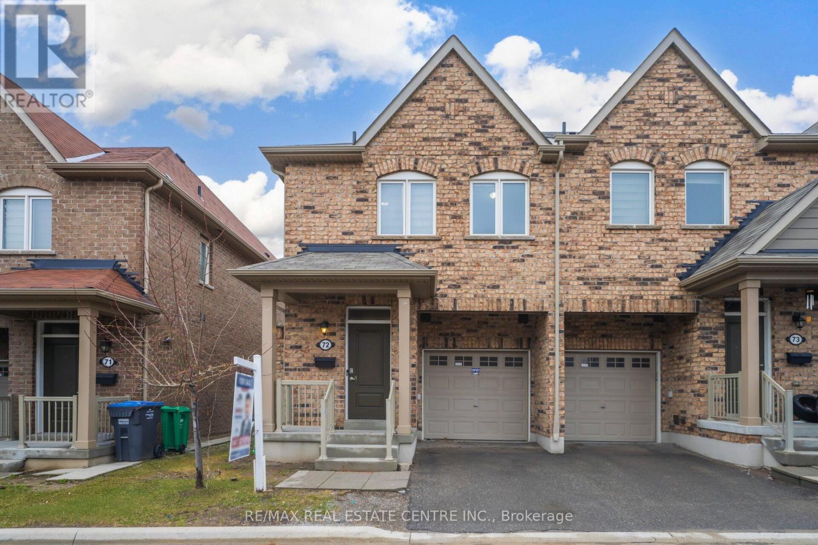 Row / Townhouse for Sale in 72 - 50 EDINBURGH DRIVE|Brampton (Bram West), Ontario L6Y1N9