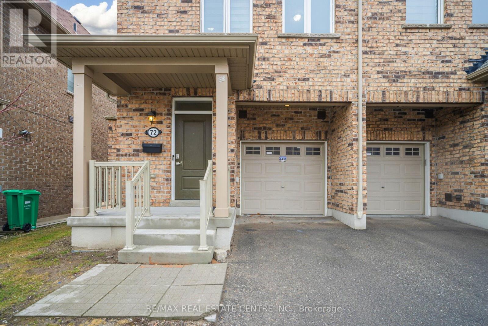Row / Townhouse for Sale in 72 - 50 EDINBURGH DRIVE|Brampton (Bram West), Ontario L6Y1N9 3